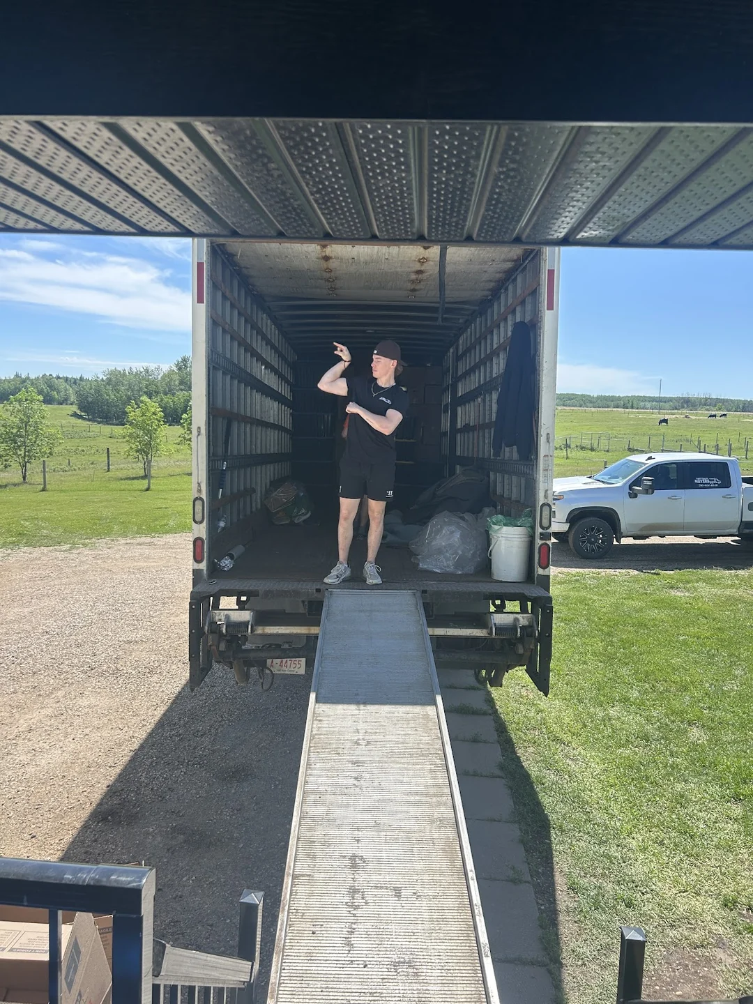 Fast Track Muskoka mover on the ramp of the moving truck